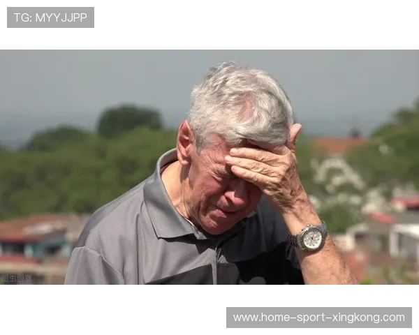 艾迪生强势抱摔后成功锁技